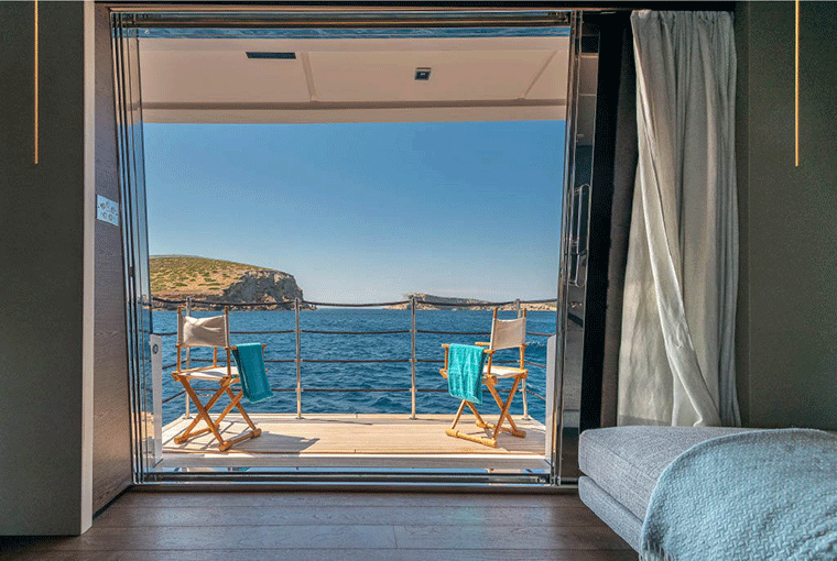 Custom Line Navetta 33
